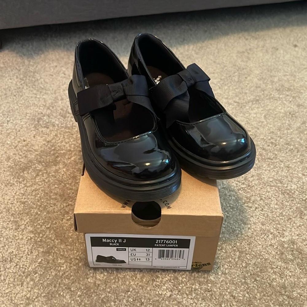 Dr. Martens Maccy II J little kids 13